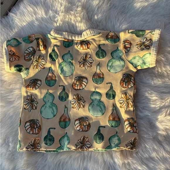 Kate Quinn Ringer Tee - Picture 4 of 4